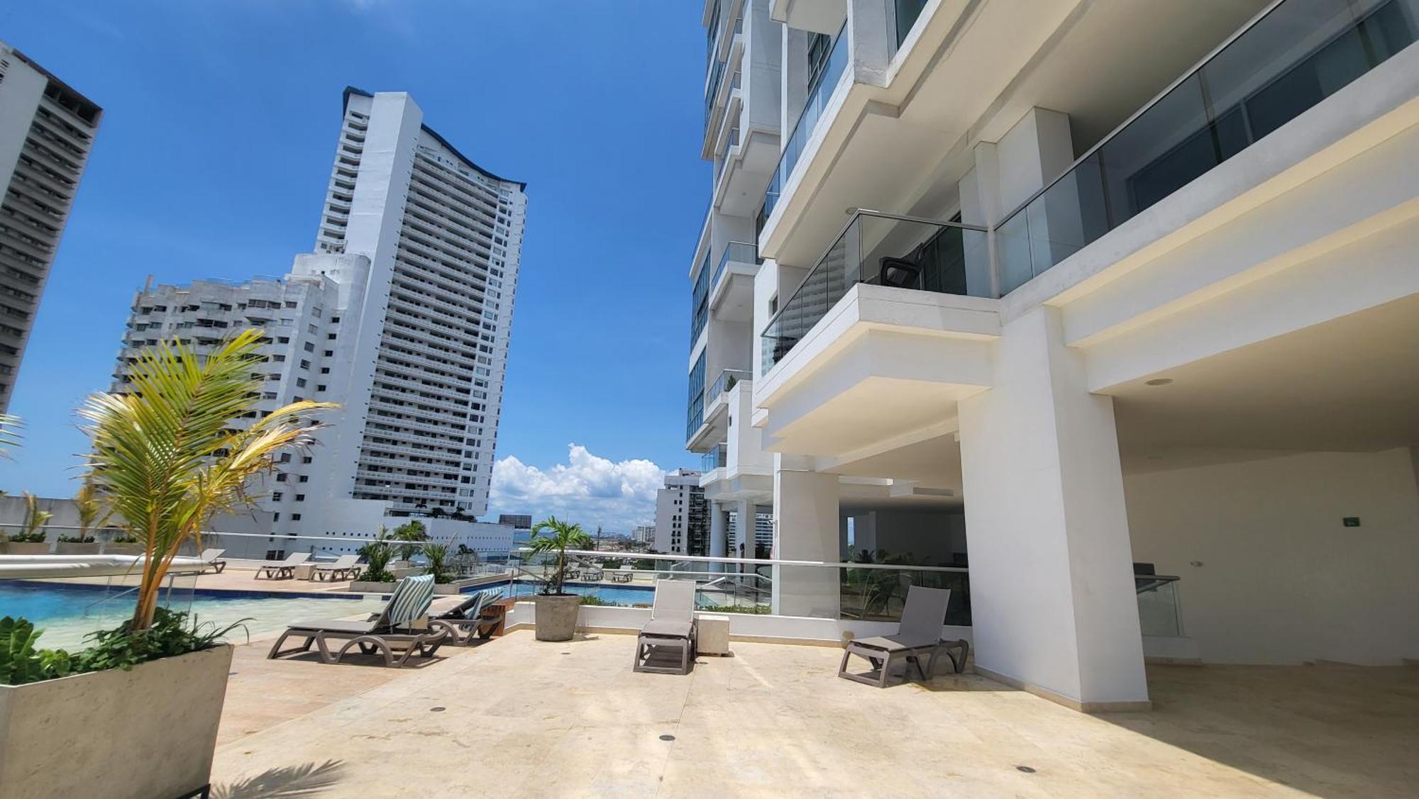 Apartment Duplex De Lujo Nuevo Con Vista Increible Al Centro Y La Playa *